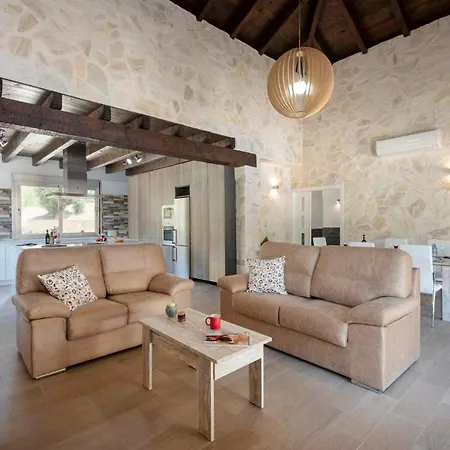 Villa El Hoyillo By Vintage Travel *